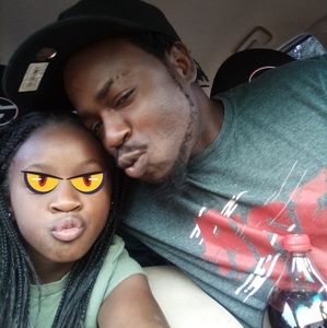 Meet your Posher, Mozee